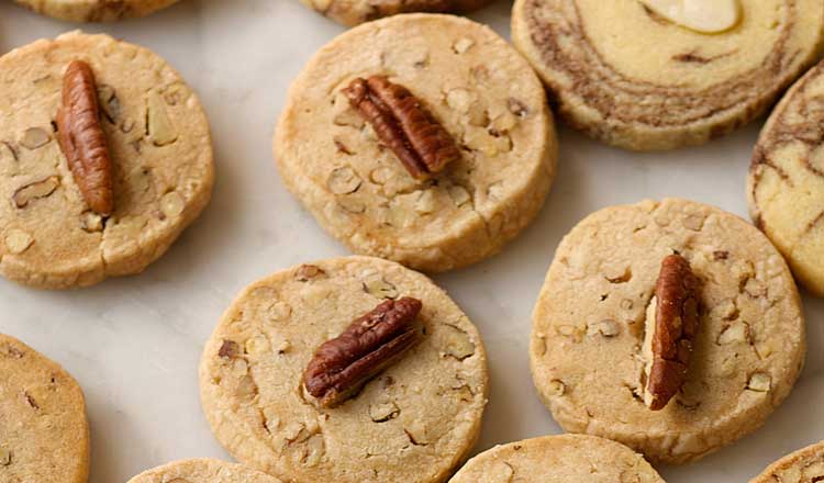 Cinnamon pecan cookies