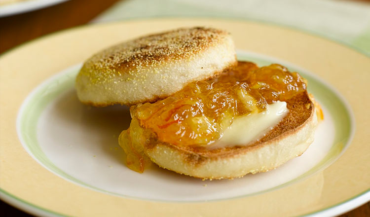 english muffins with marmalade