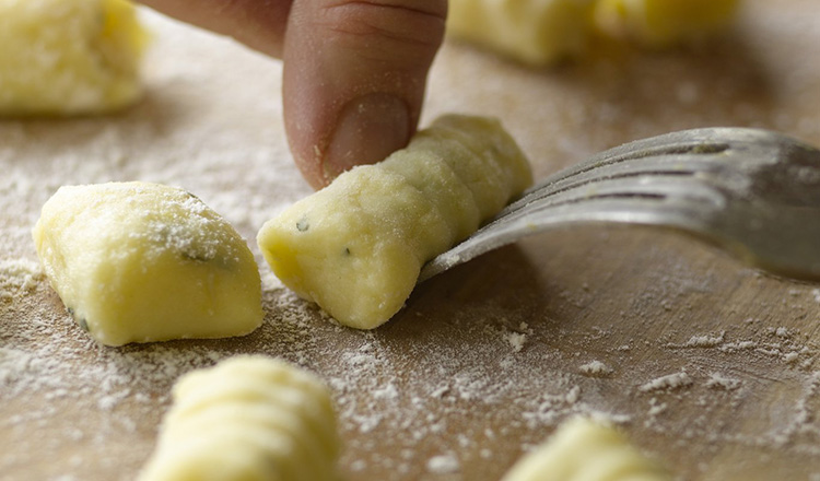 Making sage dumplings