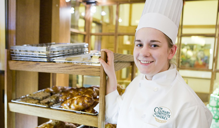 Student Erin McDowell in the Apple Pie Bakery Café.