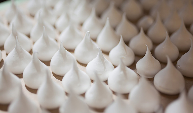 Piped meringues