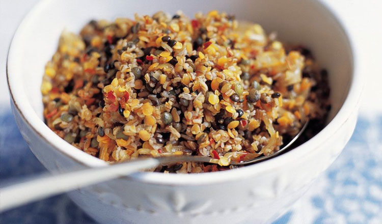 Bulgur and Lentil Pilaf with Caramelized Onions