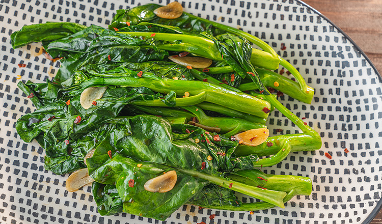 Gai lan with oyster sauce and garlic