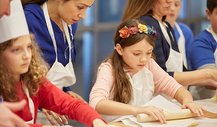 parents baking with their kids