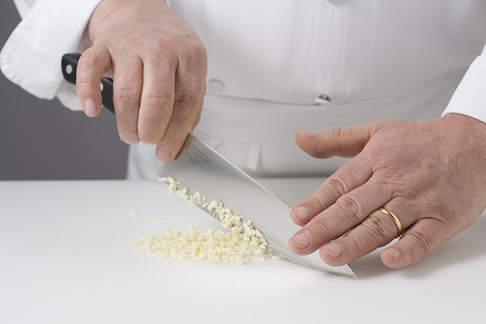 Mincing garlic