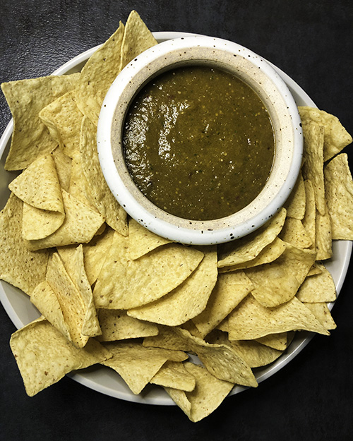 Roasted salsa verde with corn tortilla chips