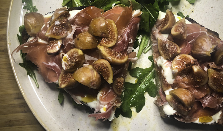 Sweet and Spicy Ricotta Toast with Figs