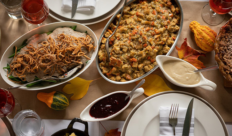 thanksgiving table spread