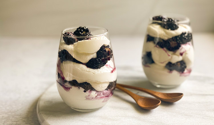 Blackberry and yogurt layered dessert