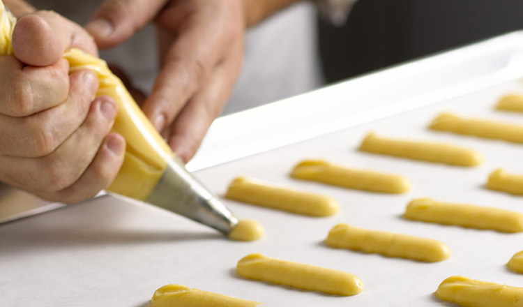 piping pate a choux