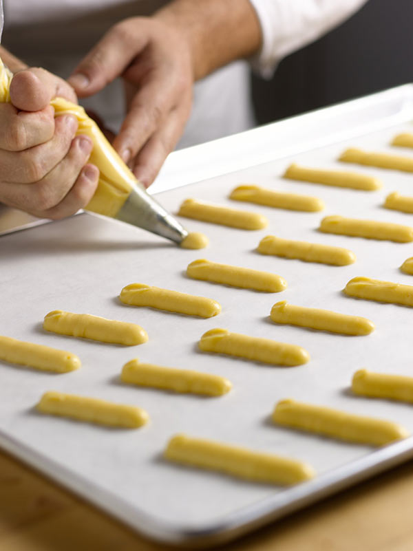 Piping pate a choux