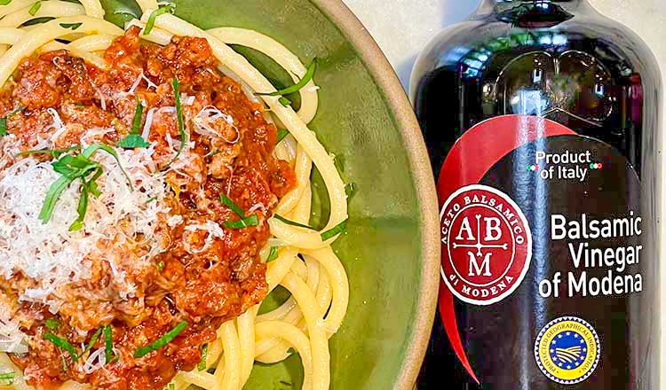 Balsamic Vinegar of Modena P.G.I. Classic Spaghetti with Ragù Bolognese