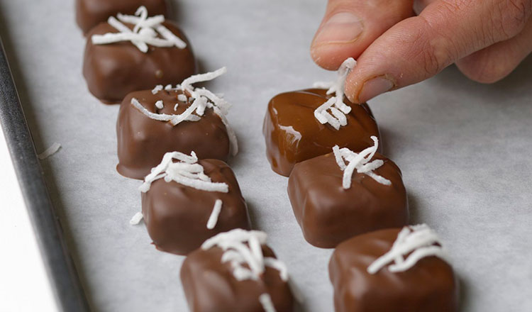 Coconut joy candies