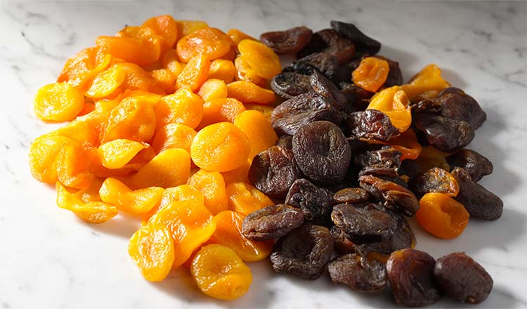 dried apricots