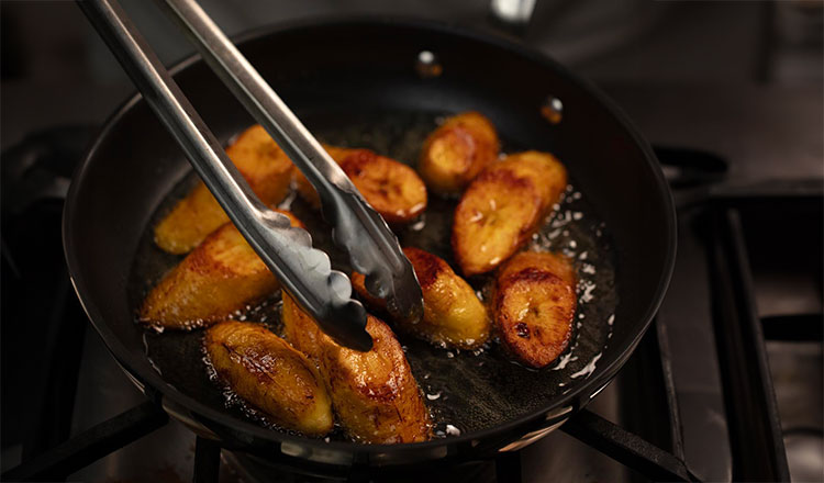 Maduros (Fried Ripe Plantains)