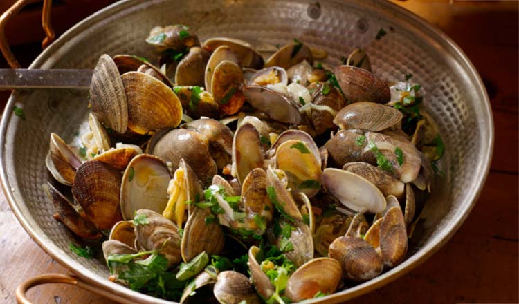 Cataplana Clams