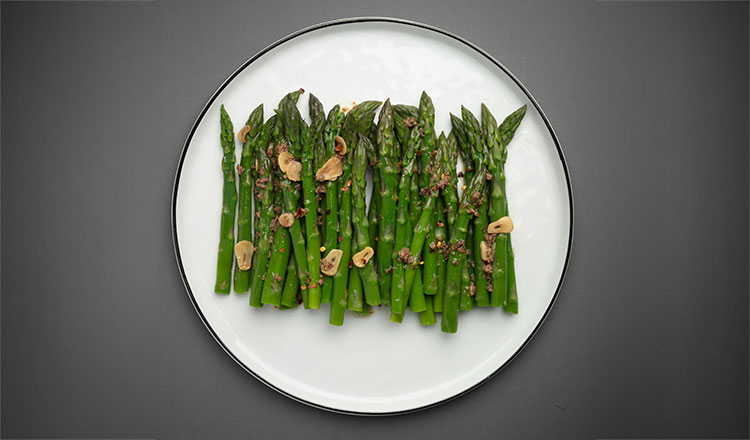 Asparagus with Toasted Anchovies, Garlic, and Lemon