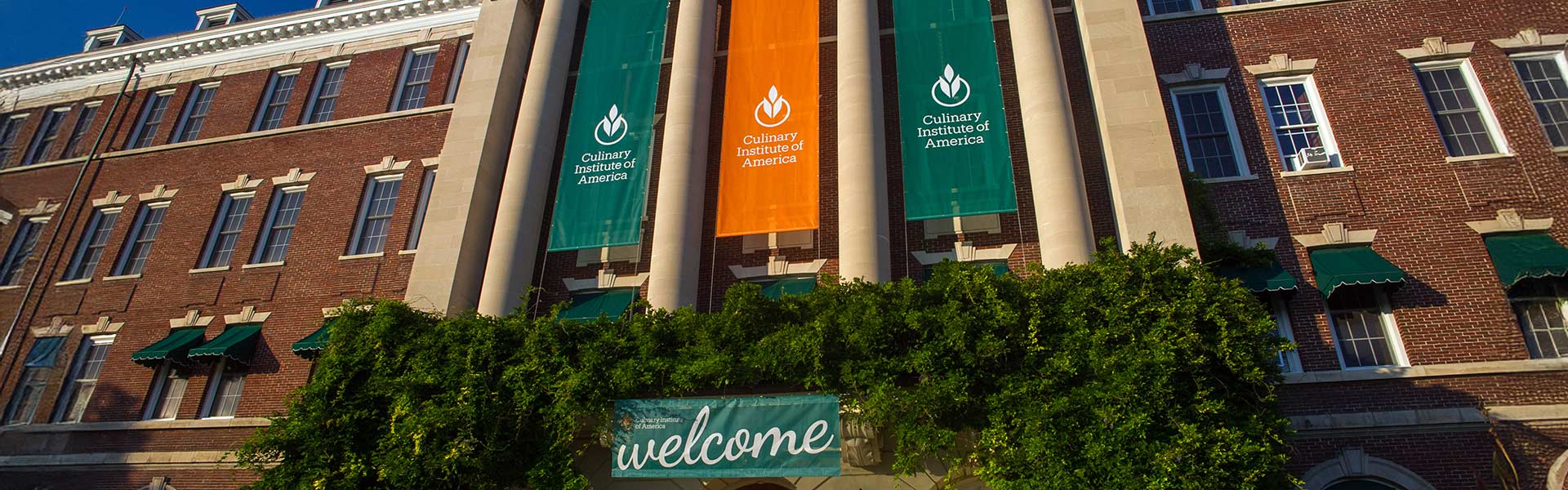 Image of Roth Hall on the CIA New York campus.